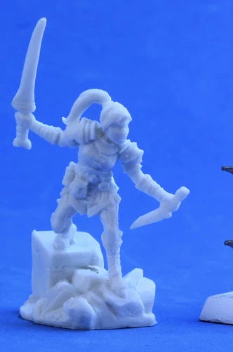 Reaper Bones: Half-Elf Rogue (77387)