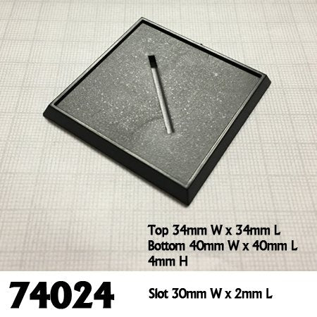 Reaper Base Boss: 40mm Square Plastic Base (10)
