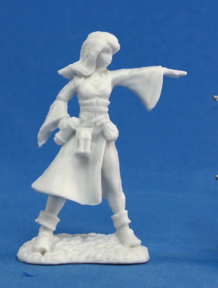 Reaper Bones: Juliette, Female Sorceress (77057)