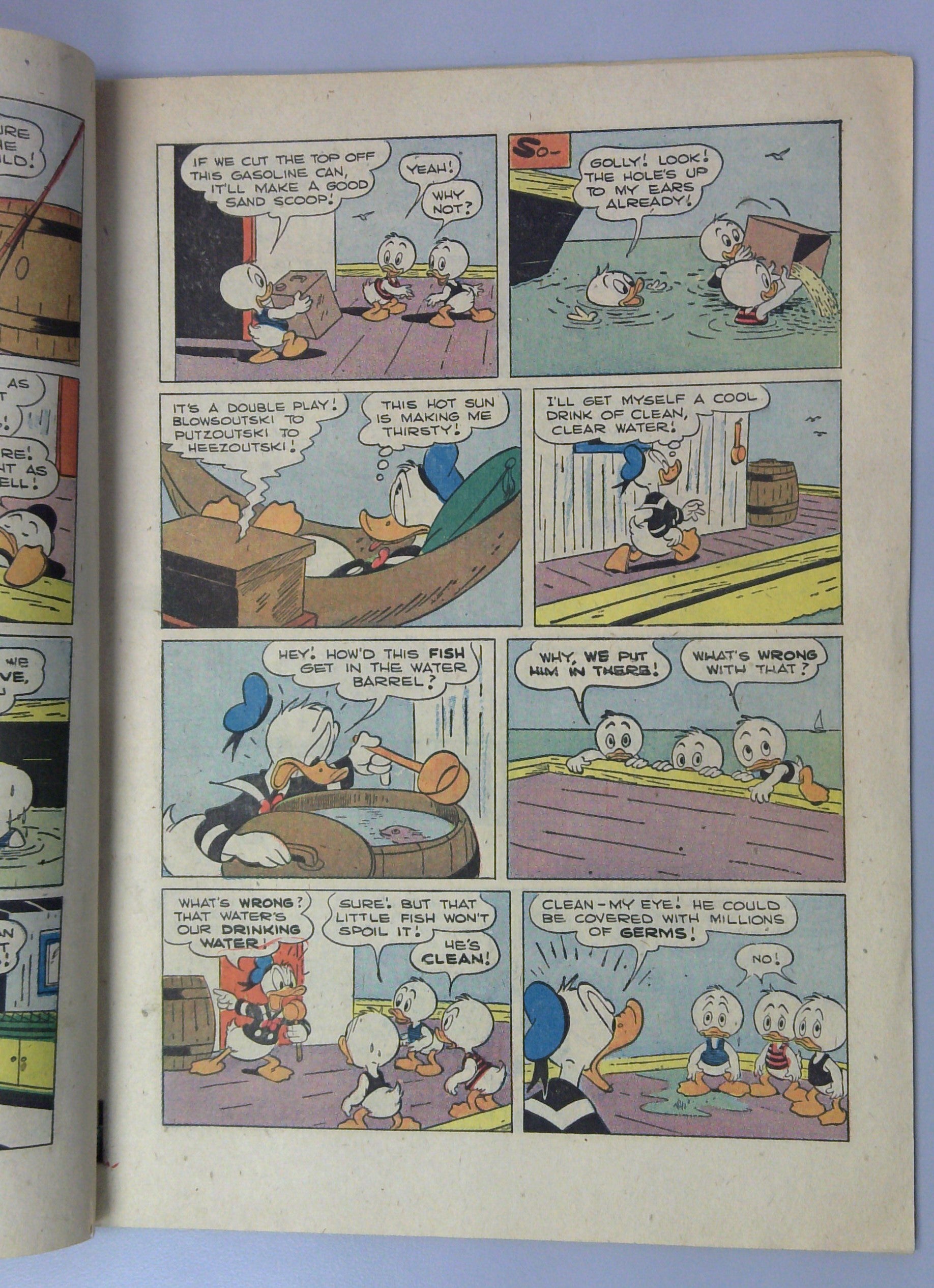 Walt Disney's Comics and Stories #142 1952 Dell Comic. Carl Barks cover. VG- 3.5.